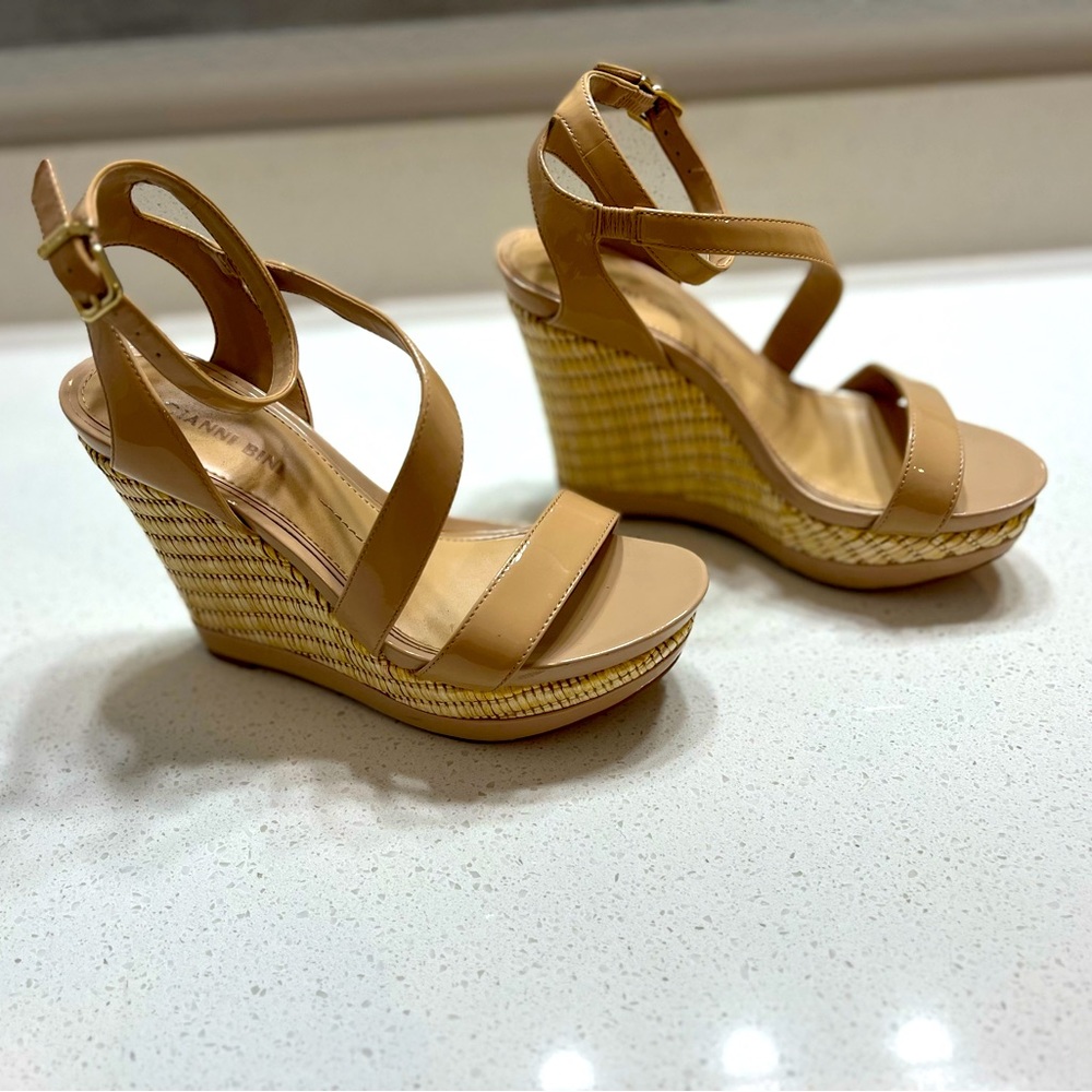 Gianni Bini Wedge Sandal